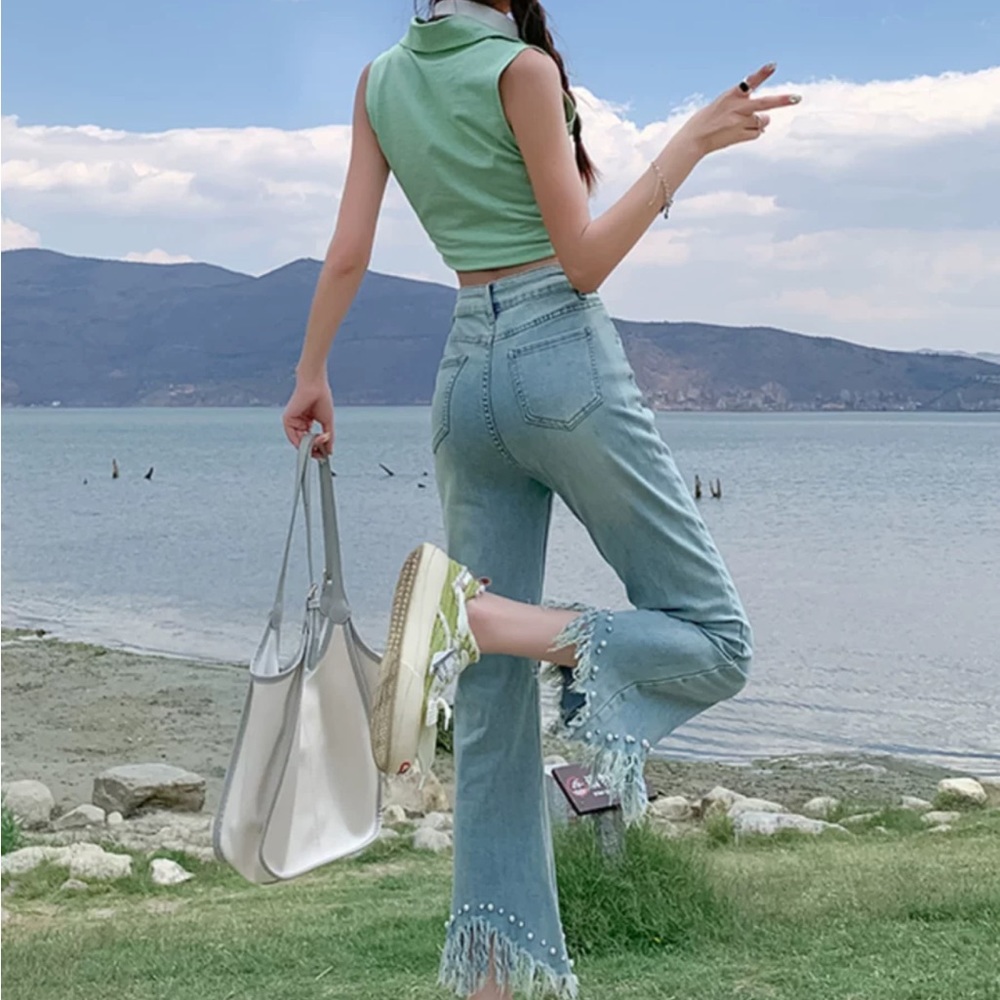 Jeans - Picture 2 of 3